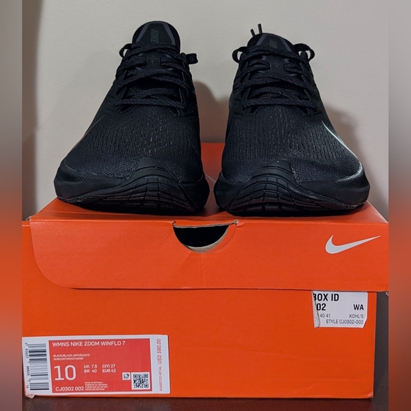 Nike Zoom WinFlo 7 Women's Size 10 Black New Athletic Running Shoes - Picture 11 of 12